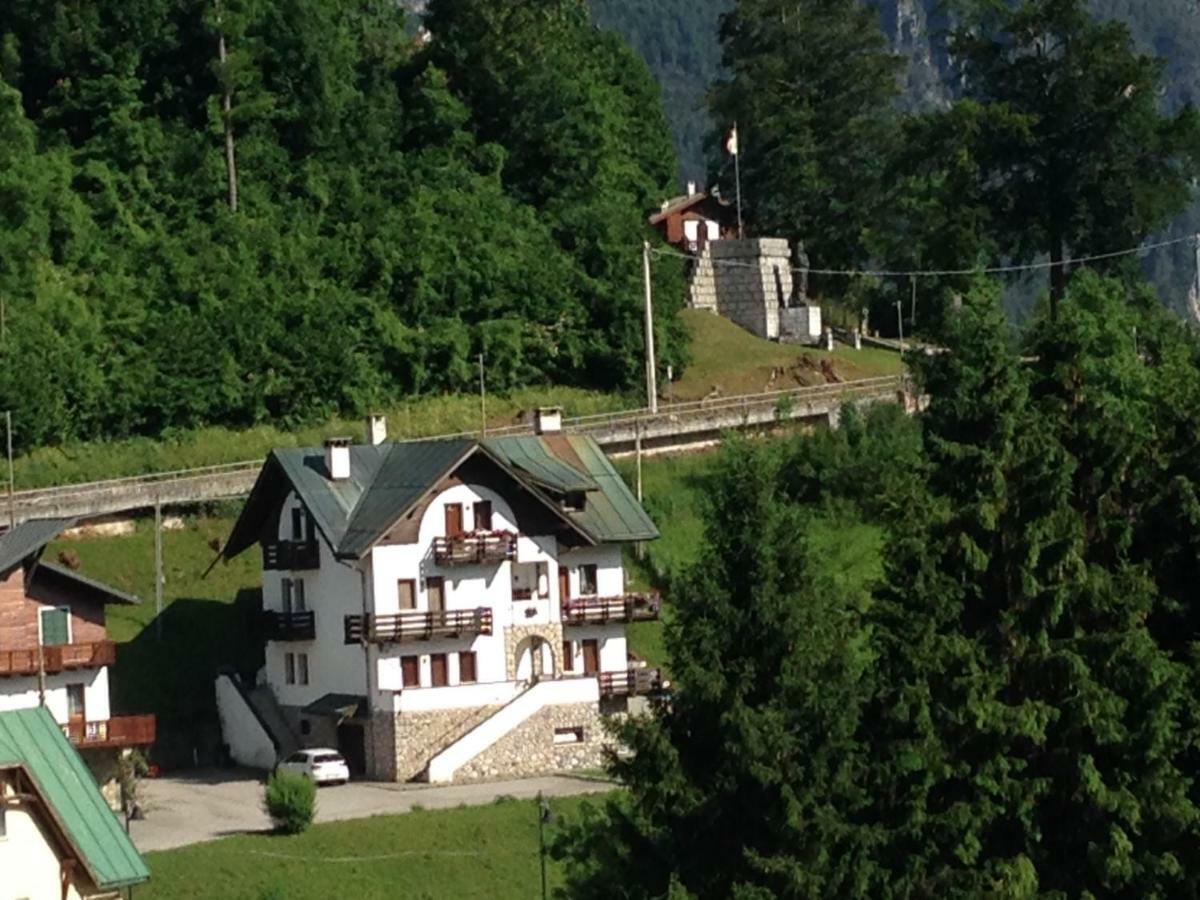 La Casa Di Monte Ricco Apartment Pieve di Cadore Exterior foto